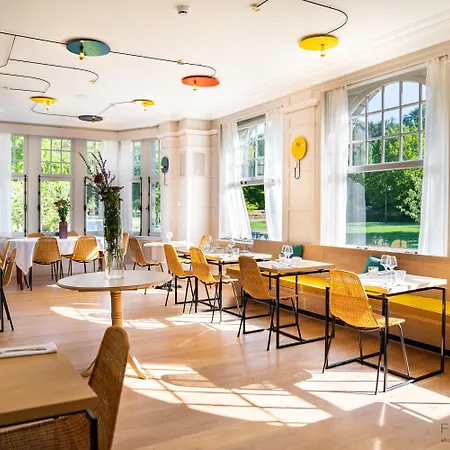 Les Sorbiers فندق 3*